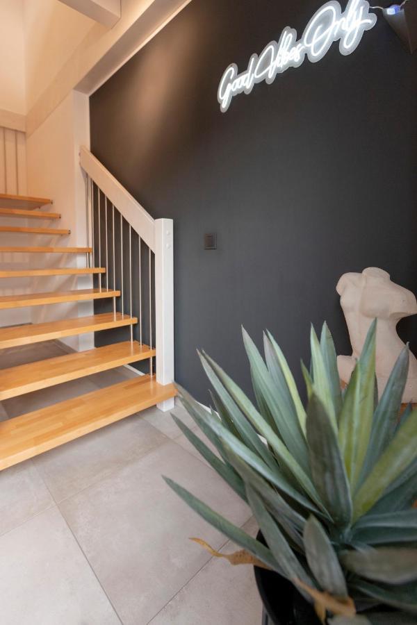Apartment Loft19 Neu Design Luxus Maisonette Balkon Fuer 2 Personen *
